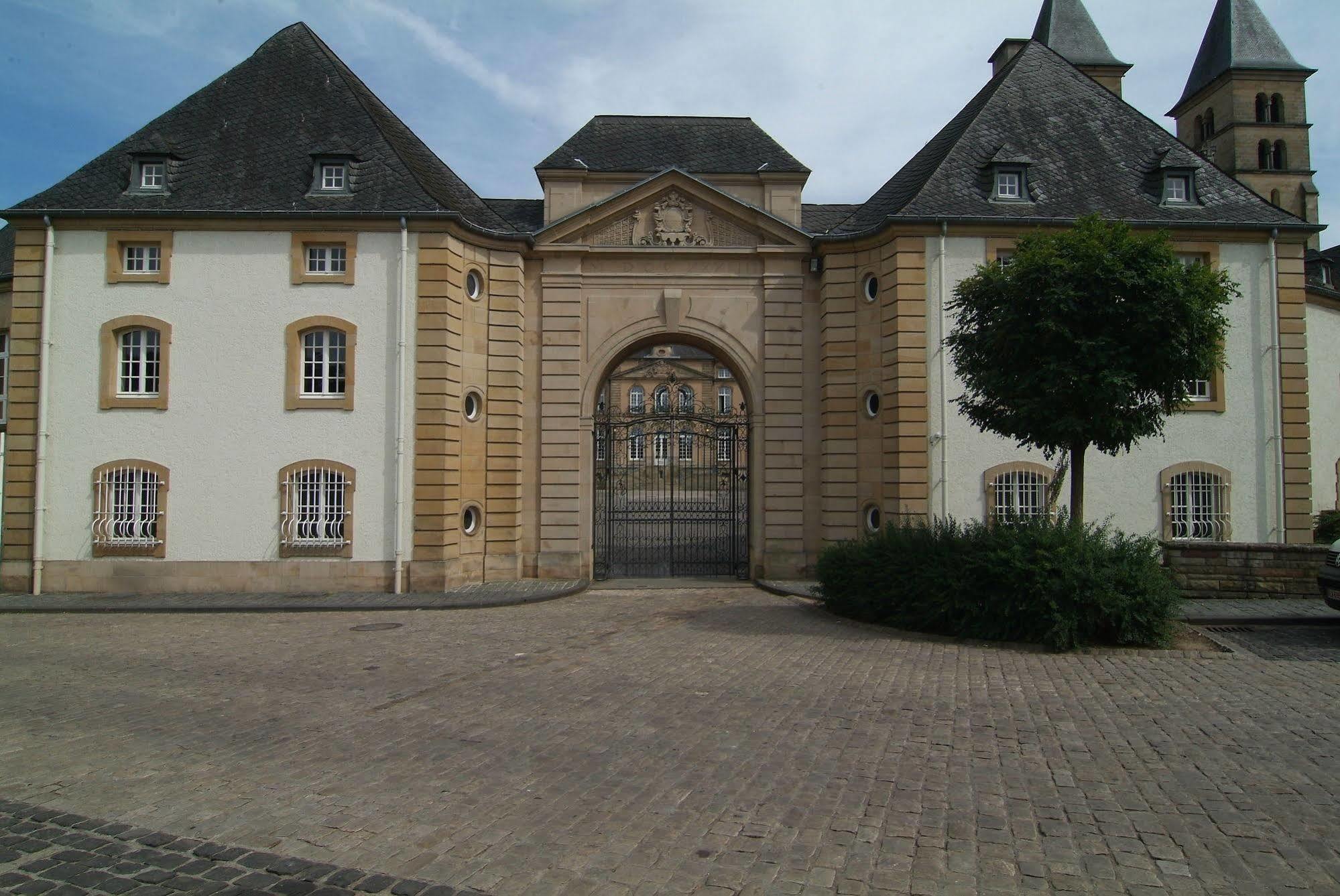 Hostellerie De La Basilique Echternach Exterior foto